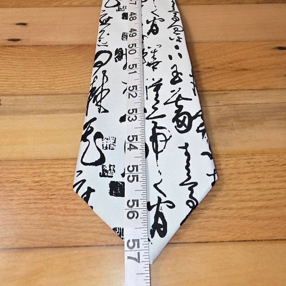 Kailong Mens White Black Silk Calligraphy Script Print Hand Made Necktie Tie